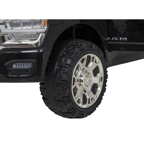 Autko na akumulator  RAM 3500 na Akumulator Czarny JJ2599